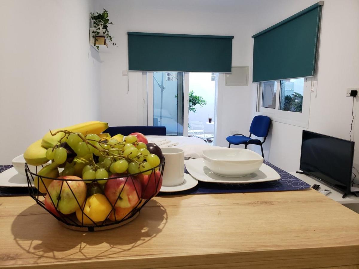 Modern & Cozy Studio W/ Backyard Near City Center Limasol Dış mekan fotoğraf