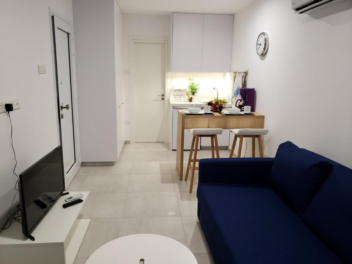 Modern & Cozy Studio W/ Backyard Near City Center Limasol Dış mekan fotoğraf