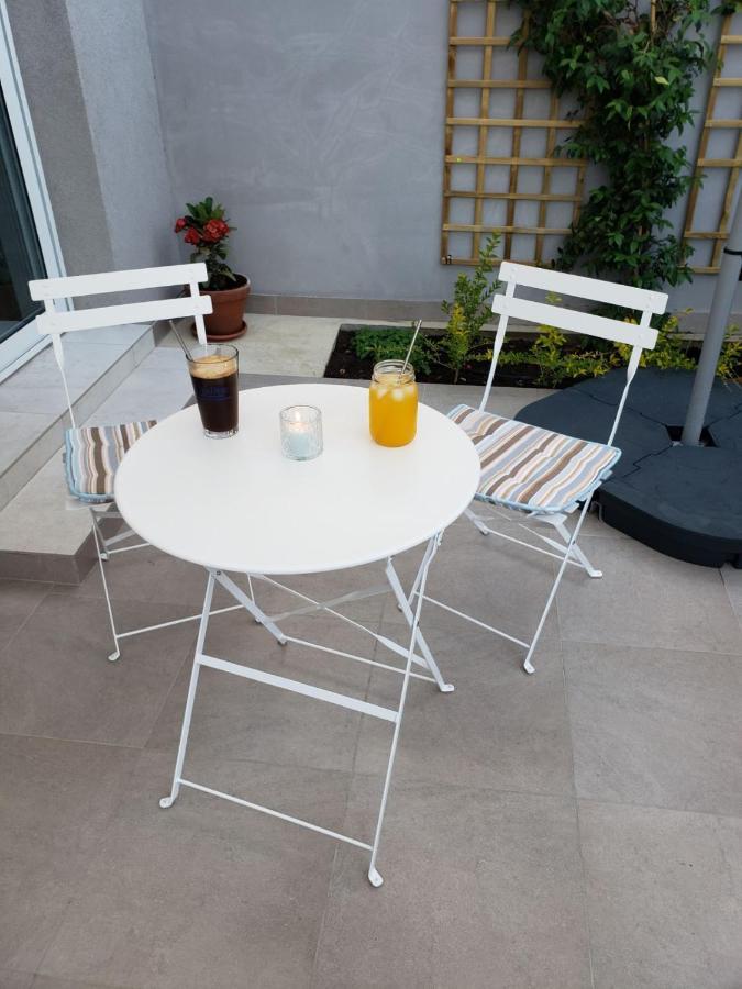 Modern & Cozy Studio W/ Backyard Near City Center Limasol Dış mekan fotoğraf